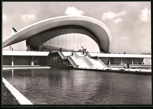 Fotografie unbekannter Fotograf, Ansicht Berlin, Kongresshalle, Benjamin-Franklin-Hall Schwangere Auster