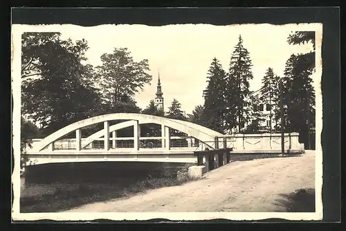AK Tovacov, Brücke vor Kirche