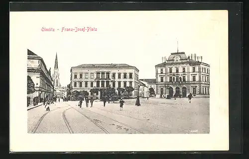 AK Olmütz, Franz-Josef-Platz mit Postamt