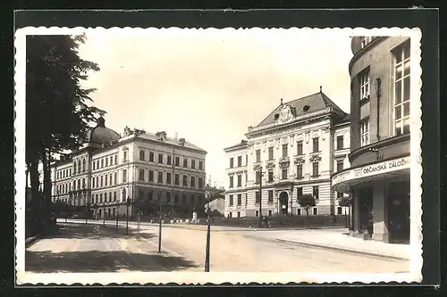 AK Friedeck, Strassenpartie mit grossen Gebäuden