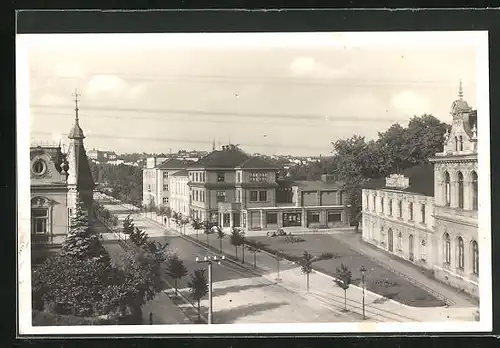 AK Mistek, Strassenpartie mit Park