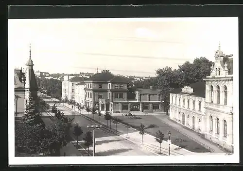 AK Mistek, Strassenpartie mit Park