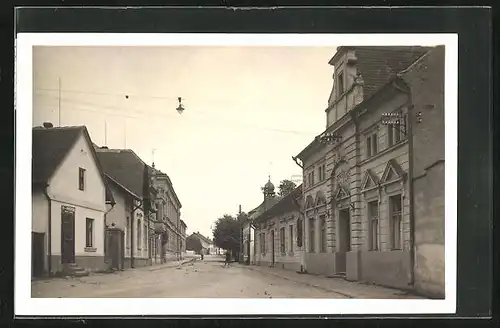 AK Sezemice, Strasse im Ortskern