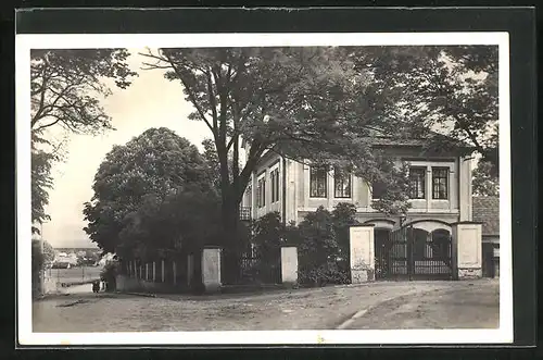 AK Horní Jelení, Zámek, Strasse am Schloss