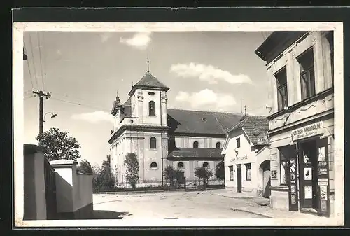 AK Daschitz /Dasice, Lidouá Restaurace, Kostel