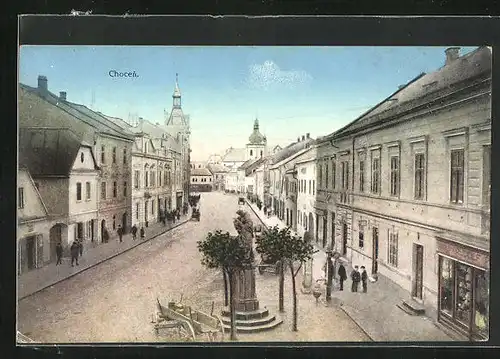 AK Chotzen / Chocen, Denkmal in der Hauptstrasse