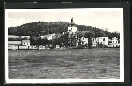 AK Cermná u Kysperka, Blick zur Kirche