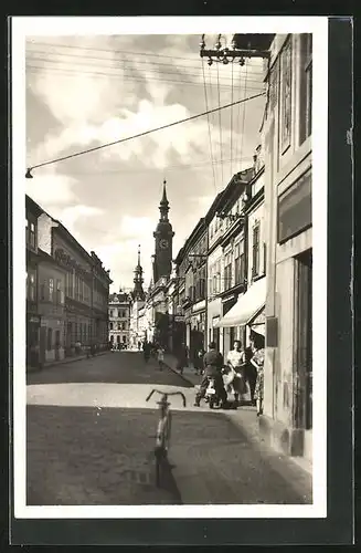 AK Vysoké Mýto, Unorova ulice, Strassenpartie mit Uhrenturm