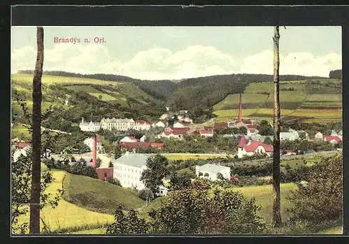 AK Brandeis (No) / Brandys (No), Blick auf den Ort von Hügel aus