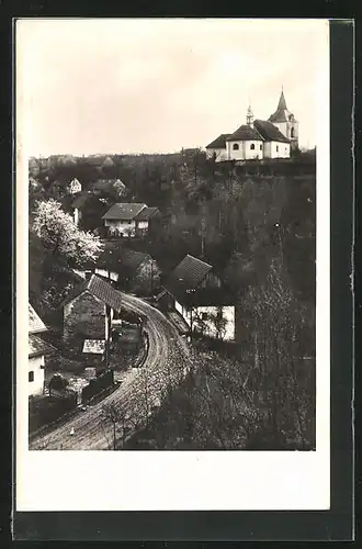 AK Vraclav, Strassenpartie mit Kirche