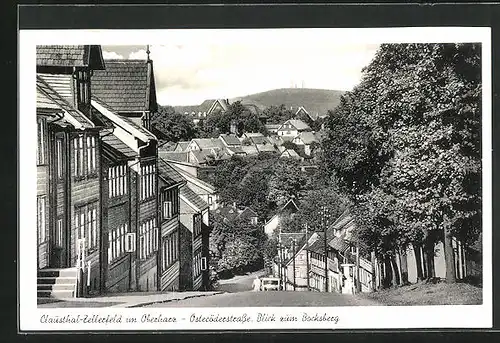 AK Clausthal-Zellerfeld im Oberharz, Osteröderstrasse mit Blick zum Bocksberg