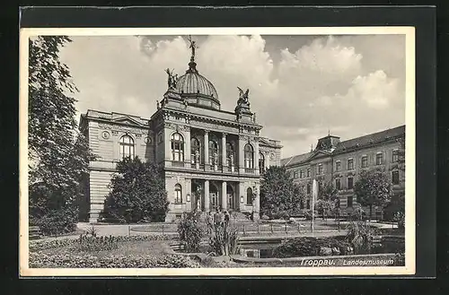 AK Troppau, Landesmuseum und Springbrunnen