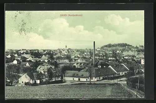 AK Bärn i. M., auf dem Feld an der Fabrik mit Blick über die Stadt