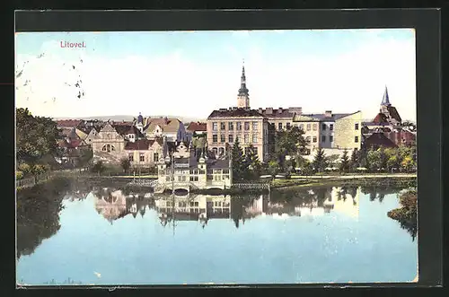 AK Litovel, Häuser am Ufer, Parkanlagen