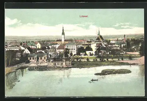 AK Litovel, Stadtansicht vom anderen Ufer aus, Blick auf die Kirchentürme