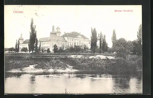 AK Olmütz, am Ufer unter dem Kloster Hradisch