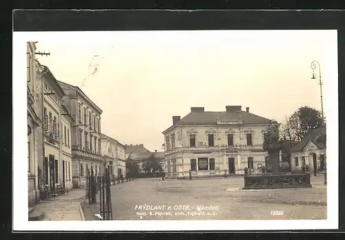 AK Frýdlant n. O., Námesti, Marktplatz mit Rathaus