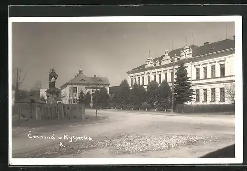 AK Cermná u Kysperka, Strassenpartie mit grossem Gebäude