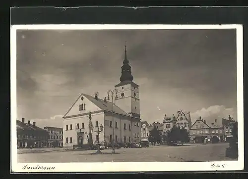 AK Landskroun /Landskron i. B., Radnice /Rathaus