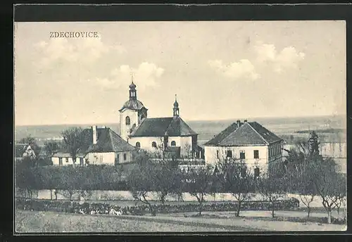 AK Zdechovice, Kirche im Ortsbild