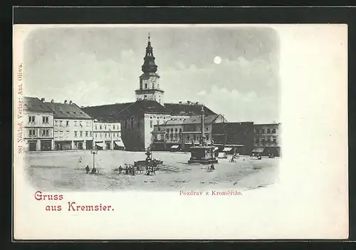 Mondschein-AK Kremsier, Platz mit Denkmal
