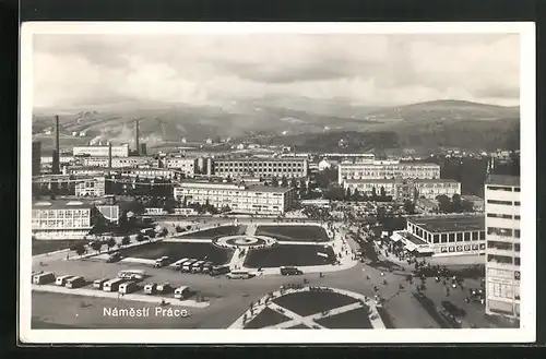 AK Zlín, Námestí Práce, Geschäfte am Hauptplatz