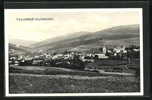 AK Valasské Klobouky, Gesamtansicht des Ortes mit Kirche