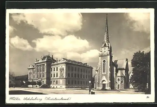 AK Mähr.-Schönberg, Ortspartie mit Kirche
