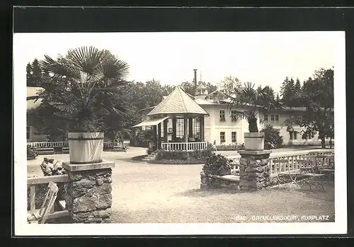 AK Bad Gr. Ullersdorf, Kurplatz mit Pavillon