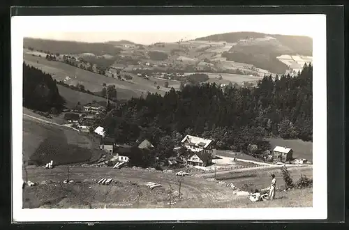 AK Destne v Crl. horách, Zakouti, Blick ins Tal