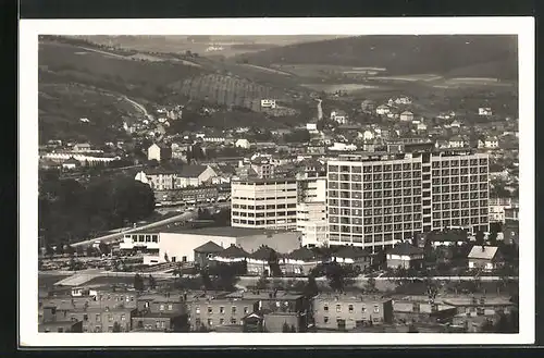 AK Zlin, Ortsansicht mit Wohn- u. Hochhäusern