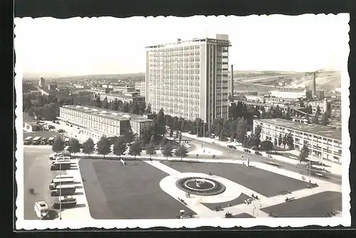 AK Zlin, Platz der Arbeit und Verwaltungsgebäude der Bata-Werke