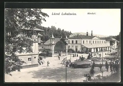 AK Lázne Luhacovice, Marktplatz mit Musikpavillon