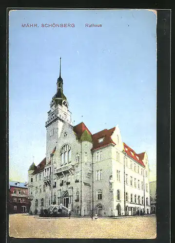 AK Mährisch Schönberg /Mor. Sumperk, Ansicht vom Rathaus