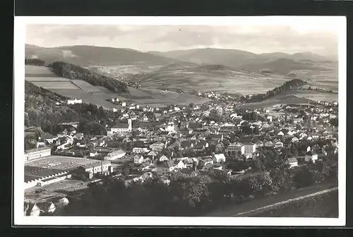 AK Freiwaldau im Altvatergebirge, Gesamtansicht mit Kirche