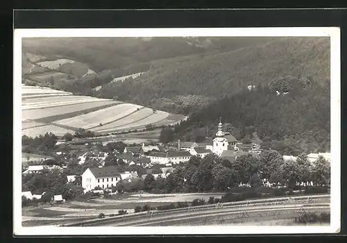 AK Brumov, Blick auf Ort aus der Vogelschau