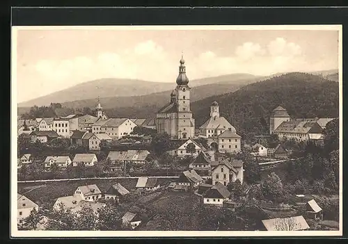 AK Goldenstein /Altvatergebirge, Blick auf Kirche im Ort