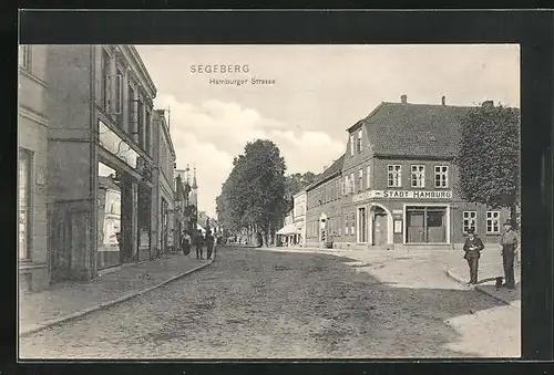 AK Segeberg, Hamburger Strasse mit Geschäften