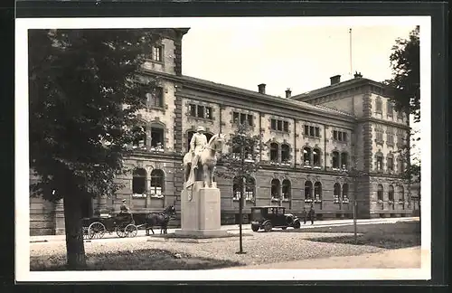 AK Ludwigsburg, Trainkaserne mit Denkmal