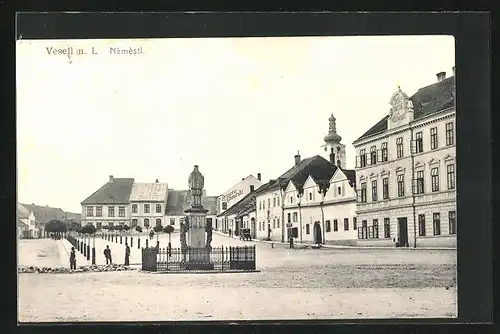 AK Veselí n. L., Denkmal auf dem Marktplatz