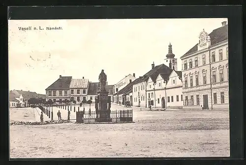 AK Veselí n. L., Marktplatz mit Denkmal