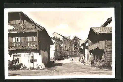 AK Volary, Strassenkreuzung mit alten Häusern