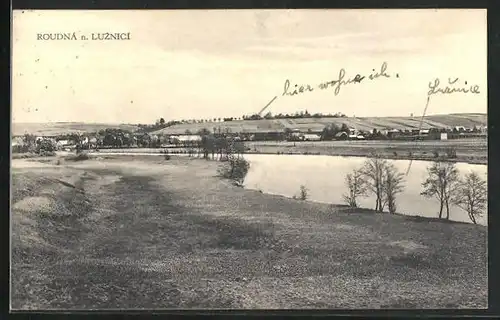 AK Roudna n. Luznici, Flusspartie mit schöner Landschaft