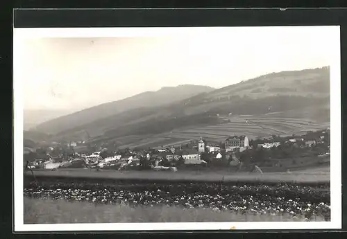 AK Val. Klobouky, V pozadi Jelenovska