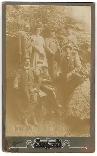 Fotografie Max Kothe, Chemnitz, Salzstr. 29, Herren & Damen zwischen Findlingen in Natur-Idylle