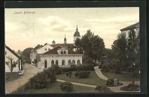 AK Lázne Belohrad, Ortspartie mit Park