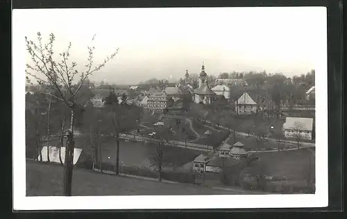 AK Rokitnitz / Rokytnice v Orlickych Horach, Pension Sonnenhof am See mit Kirche