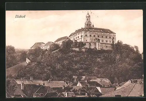 AK Nachod, Blick über Dächer zum Schloss