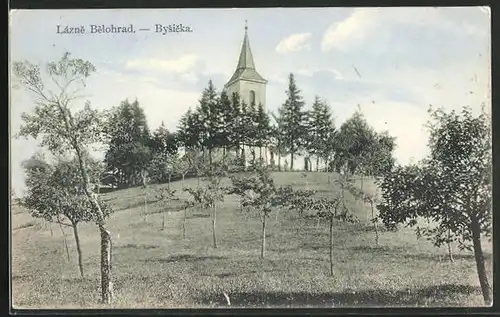 AK Lázne Belohrad, Kirche mit Garten