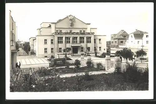 AK Adler Kosteletz / Kostelec nad Orlici, Park mit Gebäude